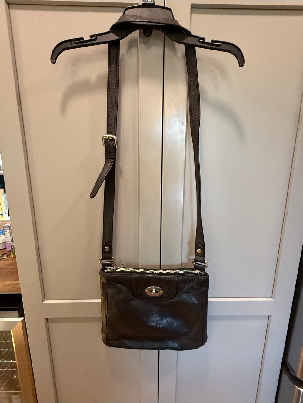 Fossil black Leather Crossbody with Turn-Lock